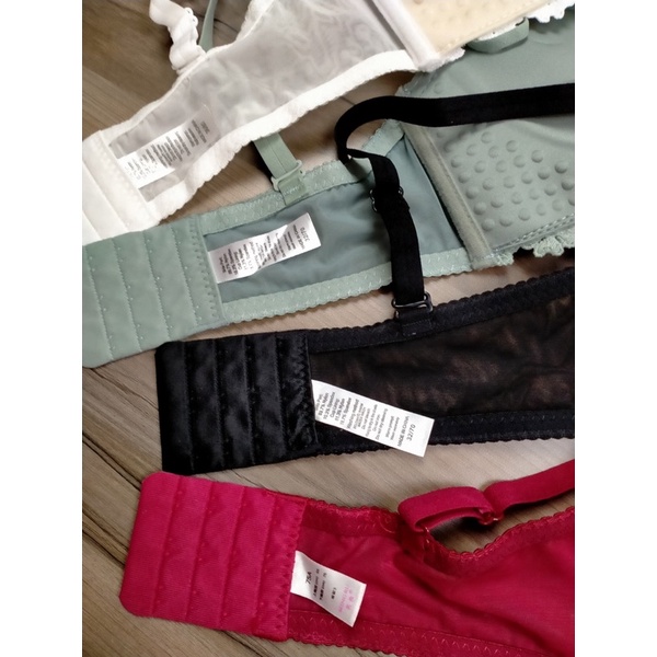 Áo lót ren không gọng nâng ngực ClaraChip