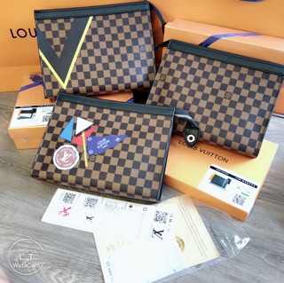 Ví cầm tay LV sẵn ạ fullbox
