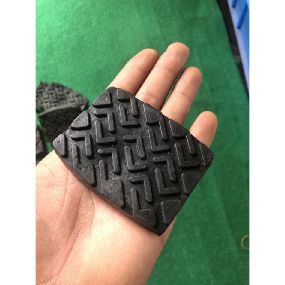 Cao Su Lót Chân Phanh và Côn xe Ô Tô tải .chống trơn trượt .yên tâm lái xe