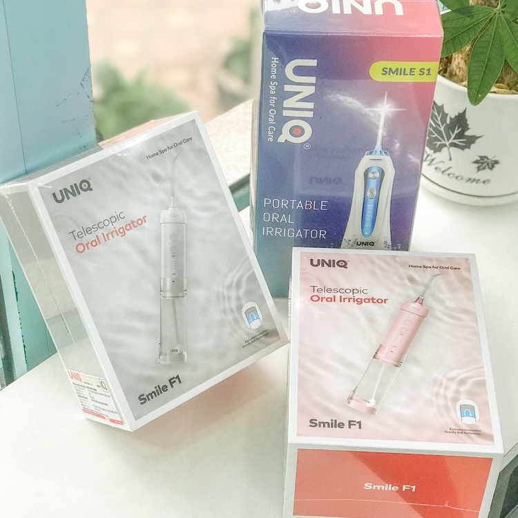 Tăm nước cầm tay UNIQ Smile S1/ F1 nhỏ gọn cao cấp