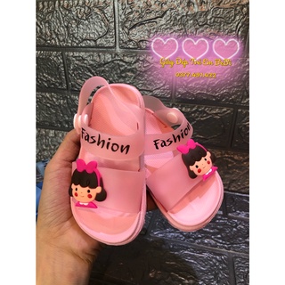Dép sandal bé gái, quai nhựa mềm, đế nhựa xốp rất nhẹ