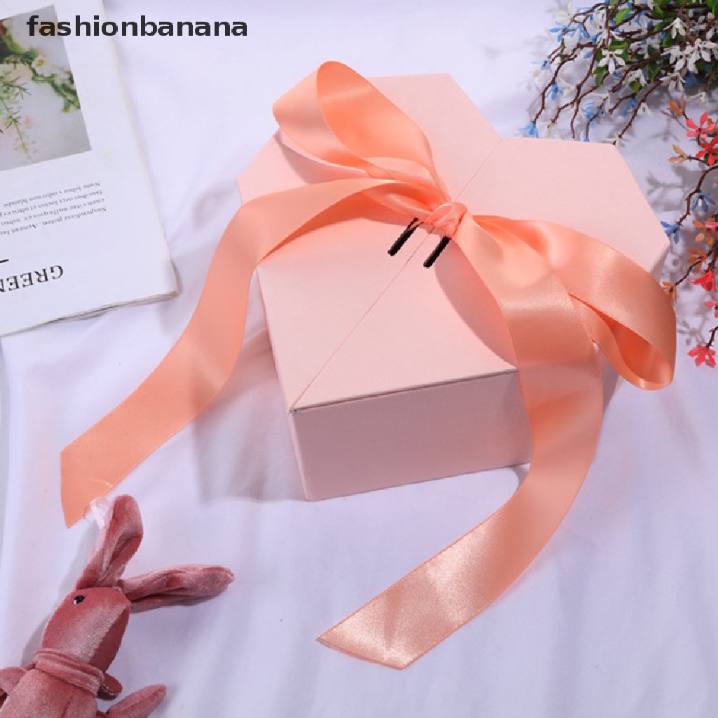 1 Hộp Quà Tặng Hình Trái Tim Đỏ