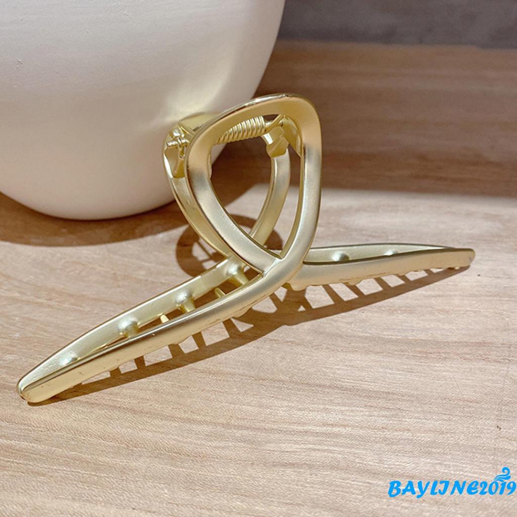 Kẹp tóc hỗ trợ rửa mặt hình cá mập màu sắc đơn giản dành cho nữ