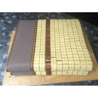 Chiếu trúc hạt nhỏ có viền màu vàng 1m6x2m