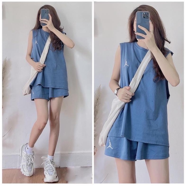 Bộ Thể Thao Nữ 3 Lỗ Logo Người 🦋 Set Áo Tanktop Quần Cộc Nữ Dáng Sport 3 Màu Ulzzang Hot 🦋