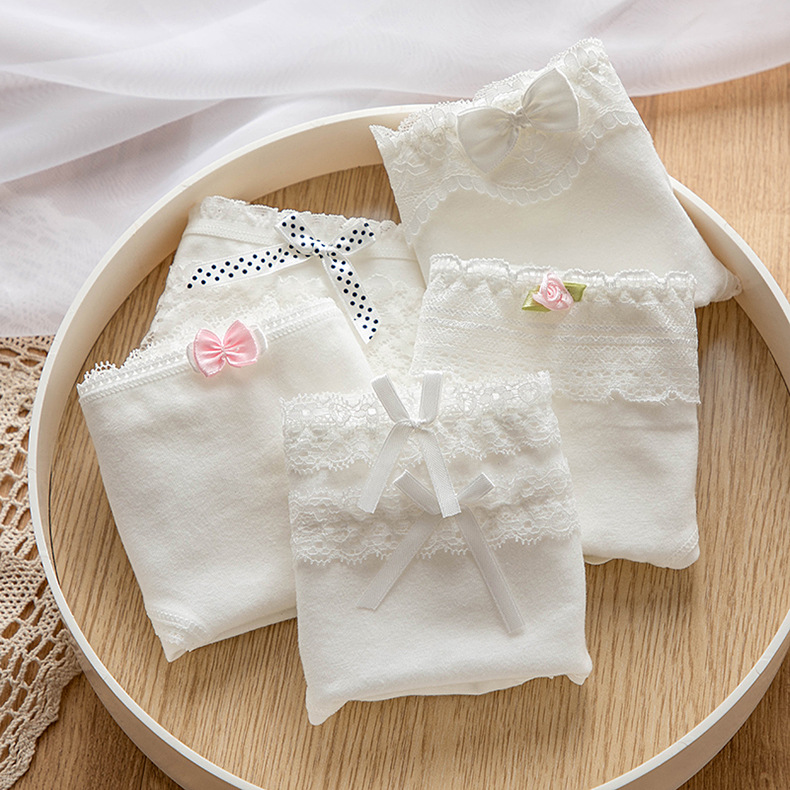 Quần Lót Cotton Lưng Vừa Đính Nơ Thoáng Khí Dễ Thương Cho Nữ