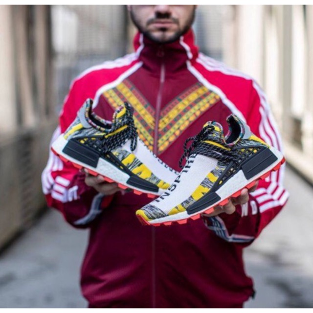 giày thể thao Sneaker Human race( màu mới nhất của addasss)