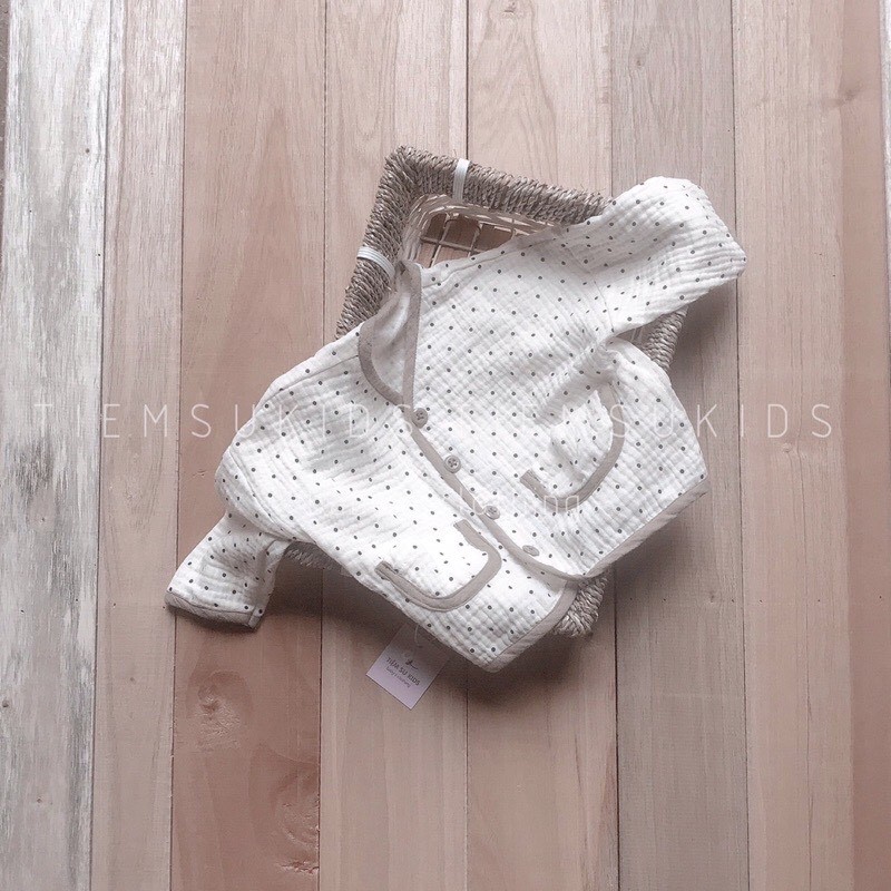 Áo khóac mùa thu vải xô muslin mỏng nhẹ cho bé