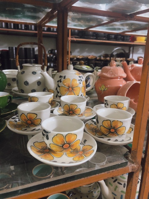 Bộ ấm chén vẽ hoa vàng hàng Bát Tràng xuất khẩu-Bộ trà đẹp