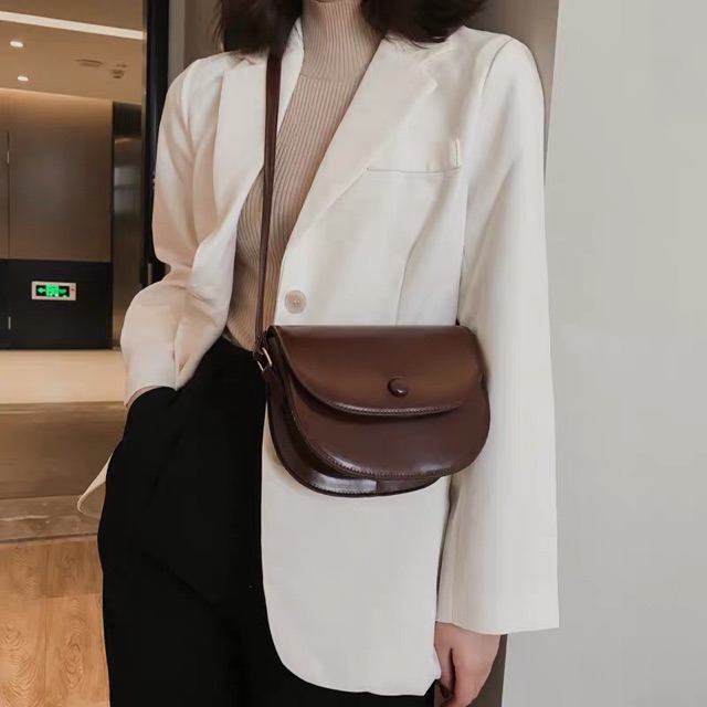 ORDER Túi hến đeo chéo da PU