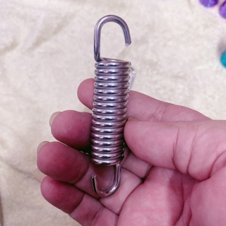 Lò xo chân chống xe máy