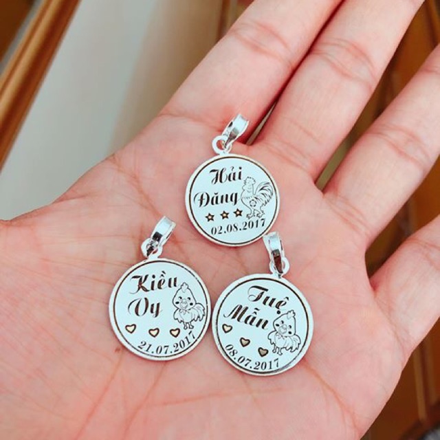 Mặt dây chuyền khắc tên cho bé