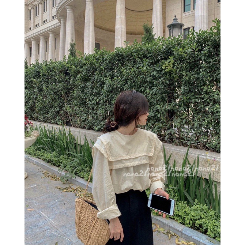 Áo sơ mi cổ tầng vuông