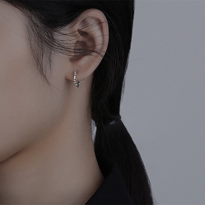 1 chiếc - Khuyên tai dây quấn cách điệu