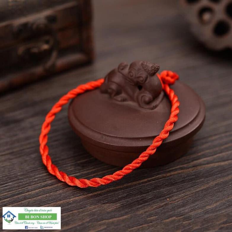 Vòng Chỉ Đỏ Mang Đến May Mắn, Bình An