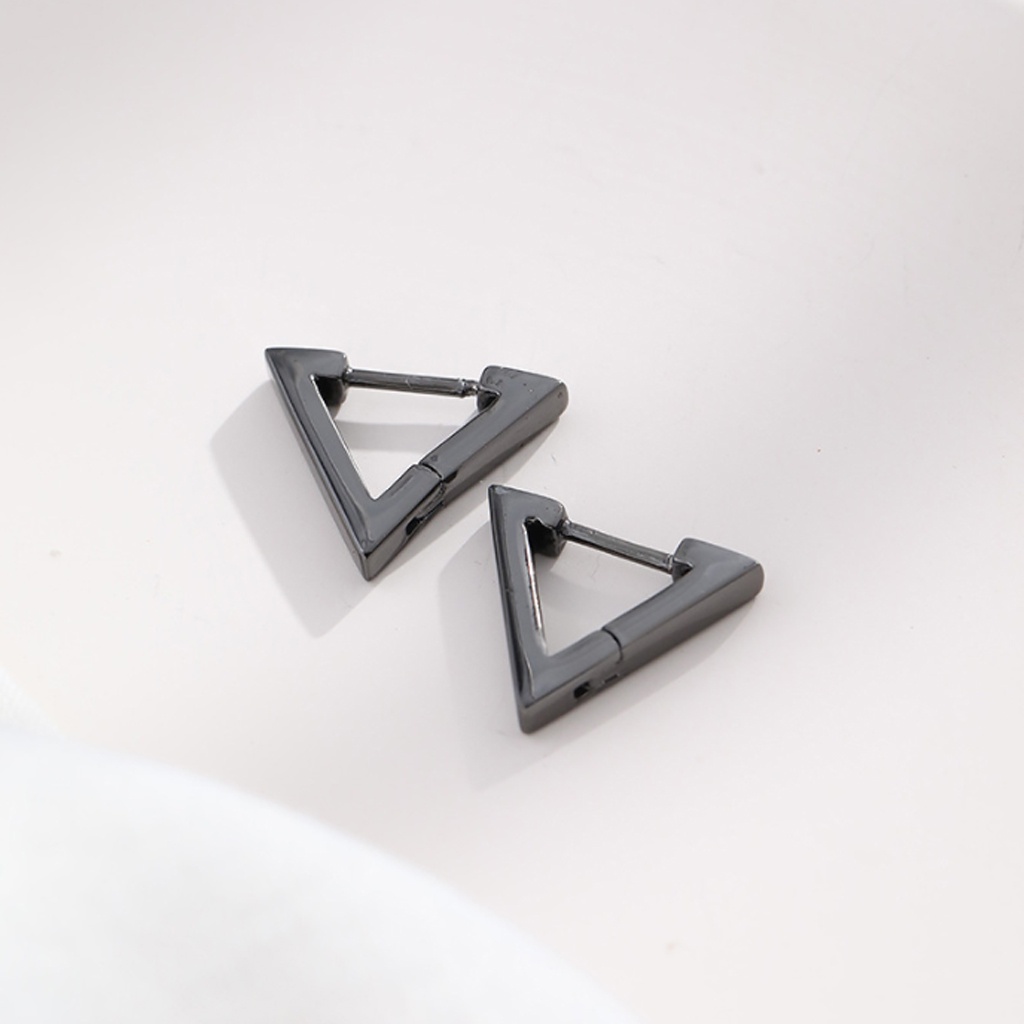 Khuyên tai nam nữ hình tam giác, phong cách thời trang cá tính, thép titan siêu bền không dị ứng, không gỉ