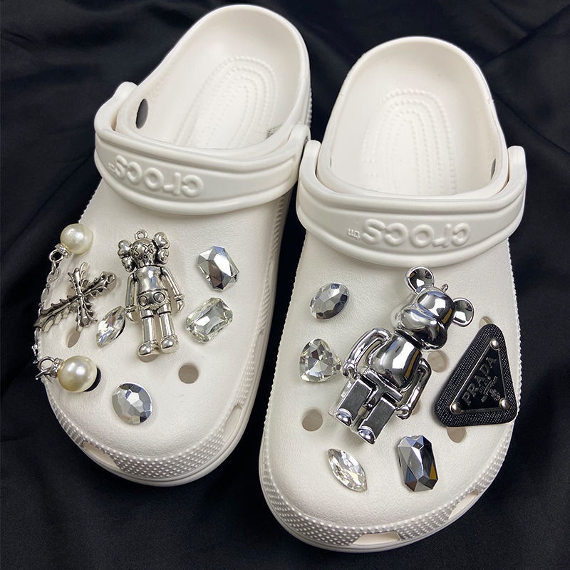 Phụ Kiện Trang Trí Nút Giày Hình KAWS &amp; Bearbrick jibz croc