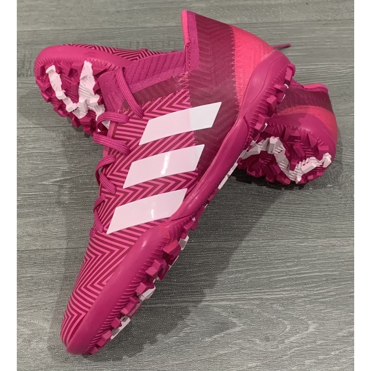 Giày đá bóng sân nhân tạo Nemeziz 18.1 Hồng mận
