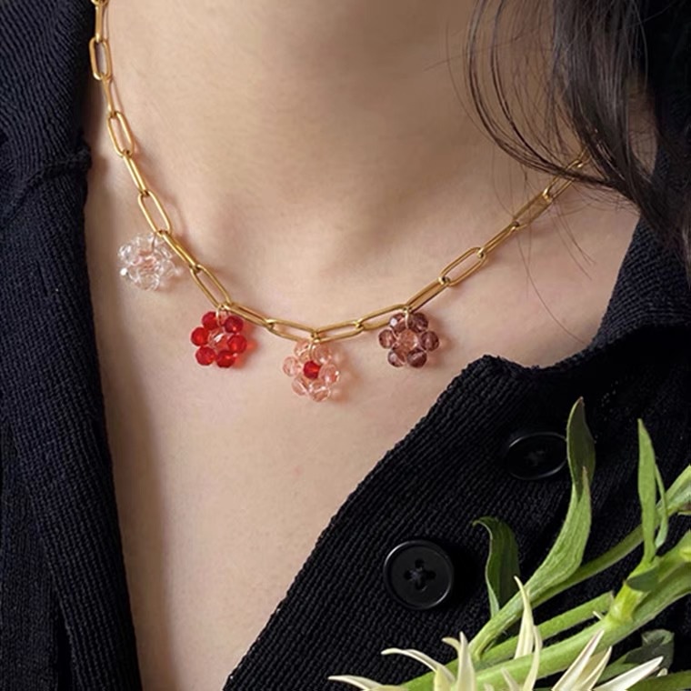 Vòng cổ bện dây mặt hoa đính đá nhiều màu sắc