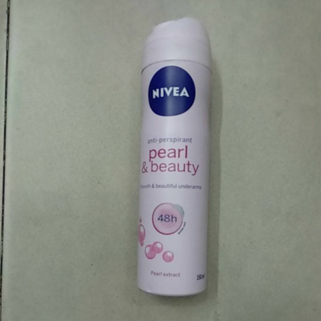 Xịt ngăn mùi Nivea Ngọc trai 150 ml