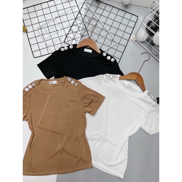 Áo Tăm Bozip Croptop Cổ Bẻ Chư V Siêu Hot