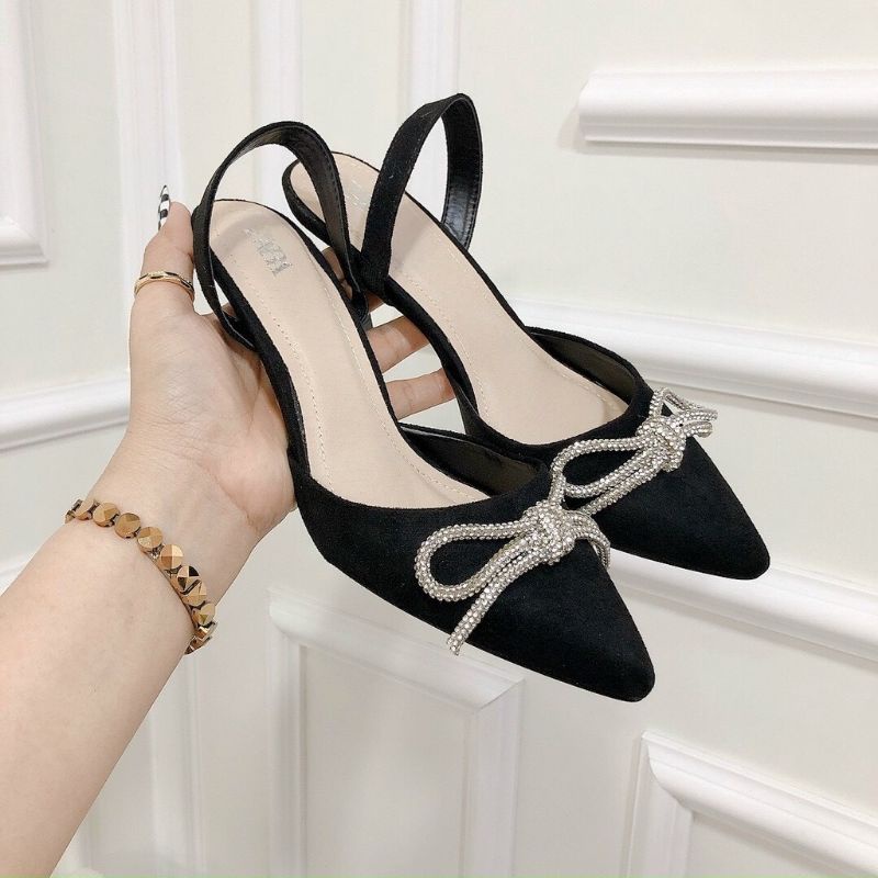 Giày Sandal Nữ Gót 7 Phân Bít Mũi Nhọn Quai Đính Nơ Xoàn Đá Pha Lê. Giày Cao Gót Đế Vuông Đính Đá Nữ