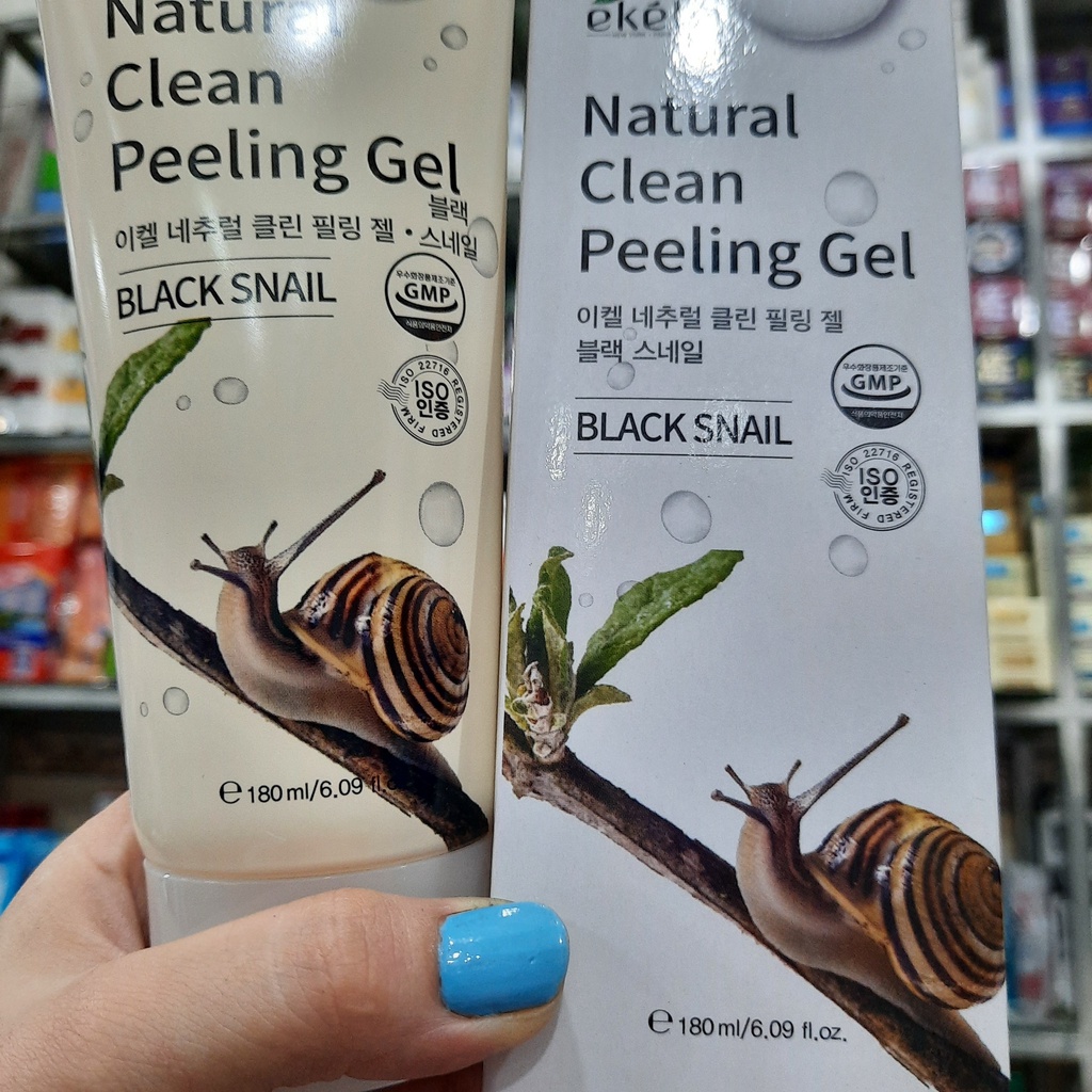 Gel Tẩy Tế bào Chết Ốc Sên Đen - Ekel Natural Clean Peeling Gel Black Snail 180ml