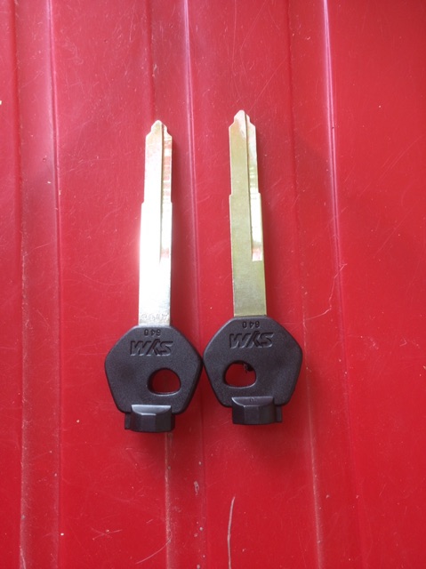 Cặp phôi chìa khoá SYM dài ( rảnh phải )