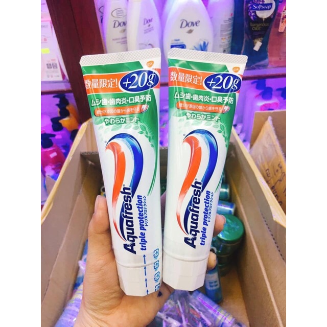 Kem đánh răng Aquafresh 140g Nhật Bản
