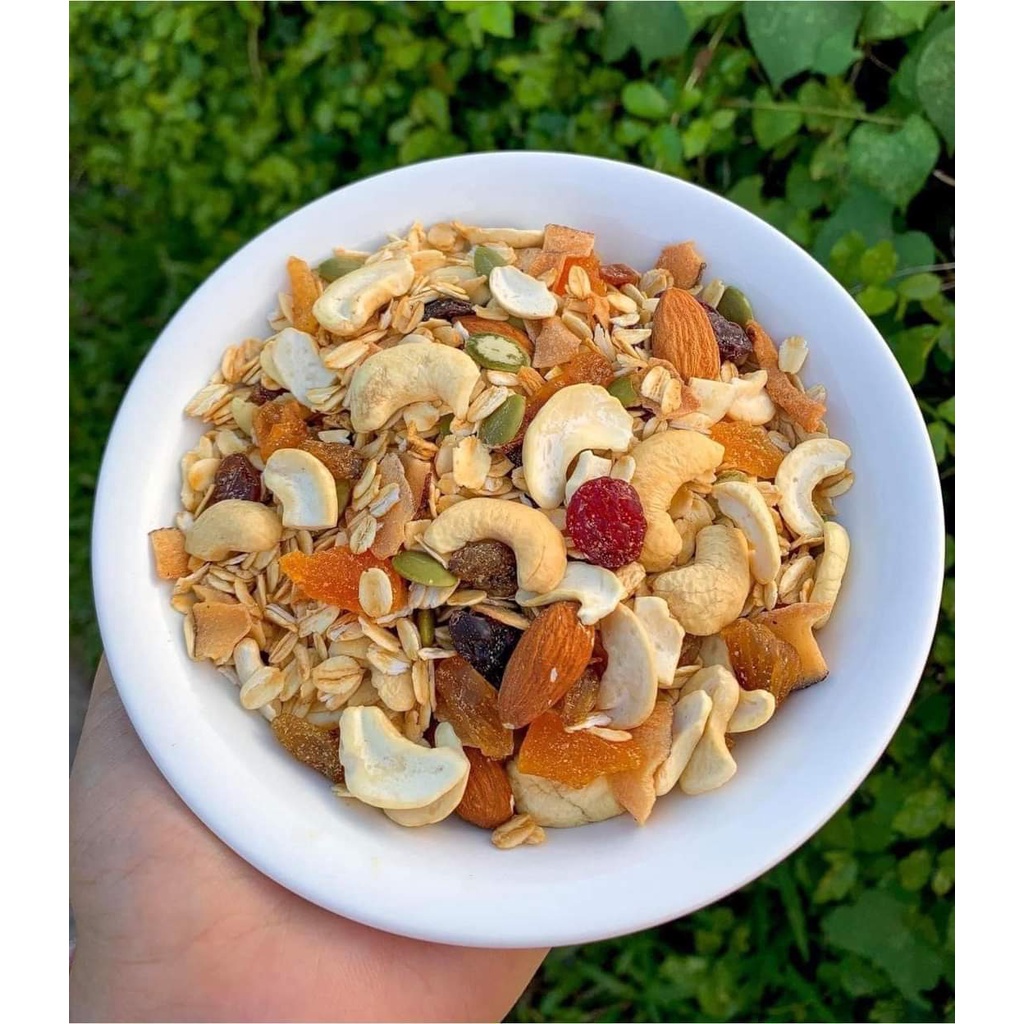 NGŨ CỐC ĂN KIÊNG GRANOLA SIÊU HẠT QUẨ SẤY DINH DƯỠNG HỘP 500G