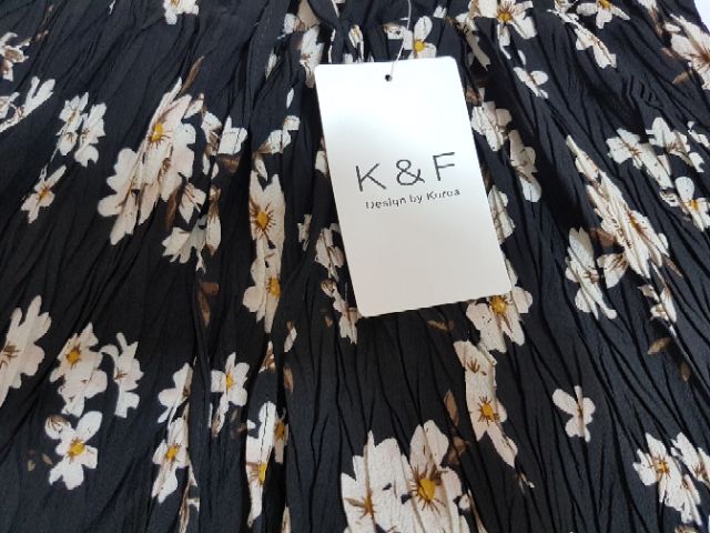 Quần váy dập ly hoa nhí nhiều màu | BigBuy360 - bigbuy360.vn