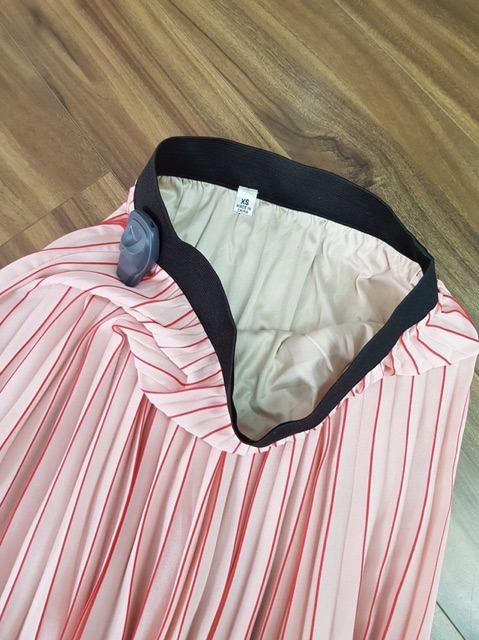 Chân váy xếp ly stradivarius xịn | BigBuy360 - bigbuy360.vn