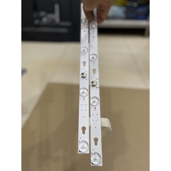 Bộ Led TV TCL 32D2700 mới 100% zin hãng - bộ 2 thanh mỗi thanh 7 bóng 6v