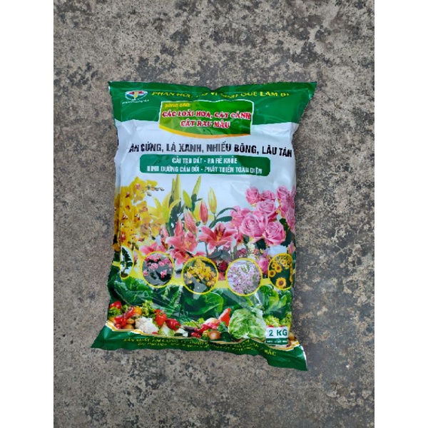 Phân hữu cơ vi sinh quế lâm 01túi 2kg