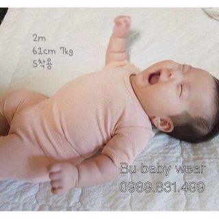Bộ đồ hàn peekaboo