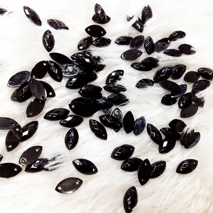 Set 15 hạt đá nhựa acrylic kết áo hình thoi lá sang trọng size 1cm