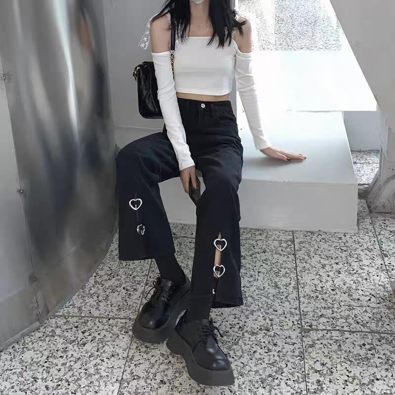 Quần Jeans Suông Ống Sẻ Gắn Tim Ulzzang