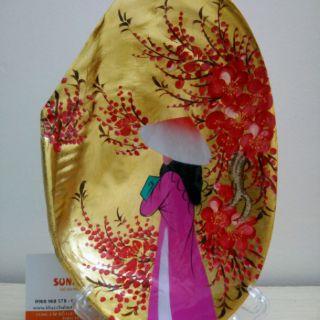 Tranh sơn mài vẽ trên vỏ trai biển