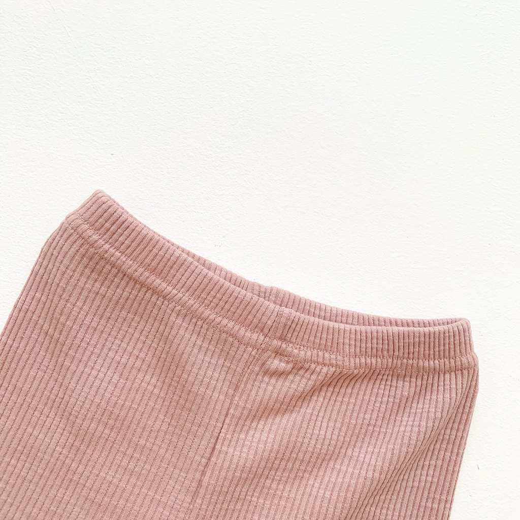 Set Đồ Ngủ Gồm Áo Thun + Quần Ngắn Chất Liệu Cotton Mềm Mại Thời Trang Mùa Hè Cho Bé
