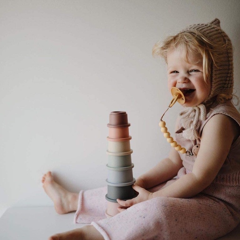 Tháp xếp chồng, tháp cốc Mushie Stacking Cups, Stacking Tower Made in Denmark - Đồ chơi giáo dục