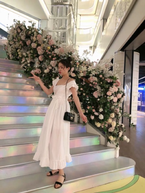 sẵn JANE Đầm trắng xoè đi biển xẻ tà biến hoá hai phong cách ỐN ẢNH THẬT CUỐI quyến rũ và dễ thương J0196