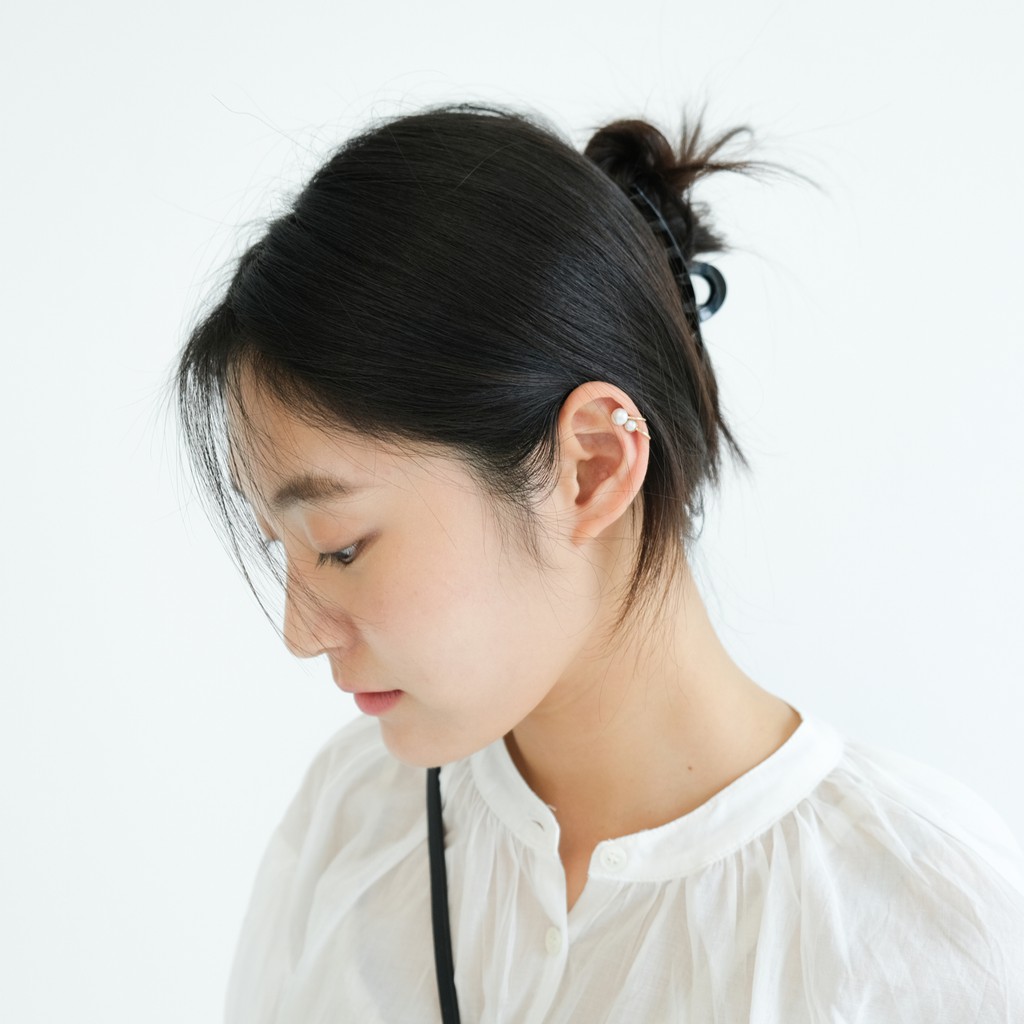 [gwilee] pearl point ear cuff - khuyên vành tai màu vàng đính hạt NT