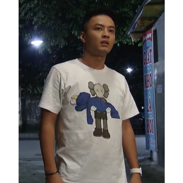 Áo thun Kaws Đoàn Văn Hậu