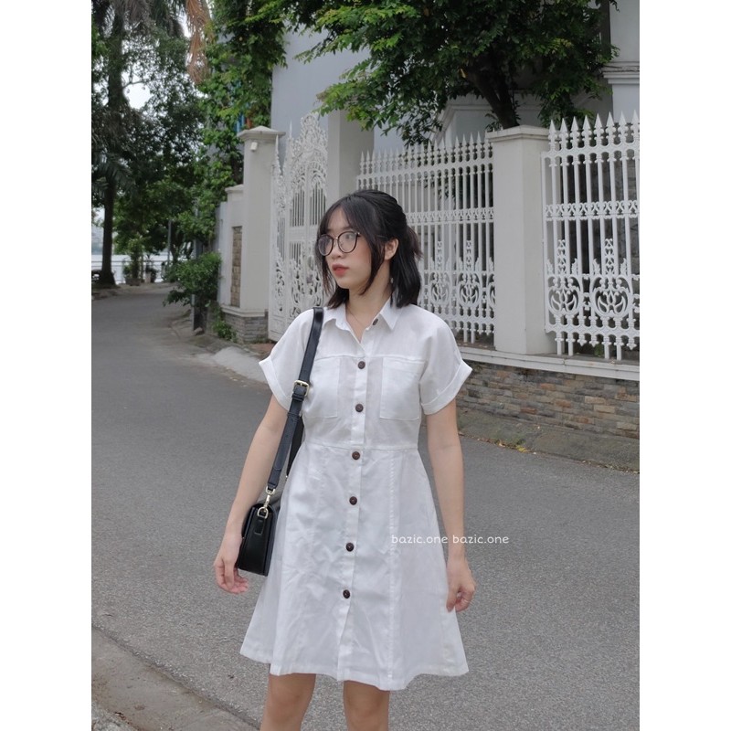 Váy cổ đức chiết eo dáng ngắn Bazic one | BigBuy360 - bigbuy360.vn