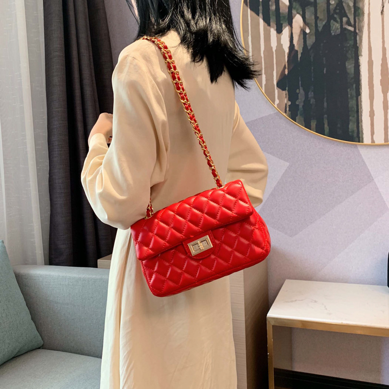 Túi đeo chéo IELGY dây chuỗi mắc xích thời trang dành cho nữ