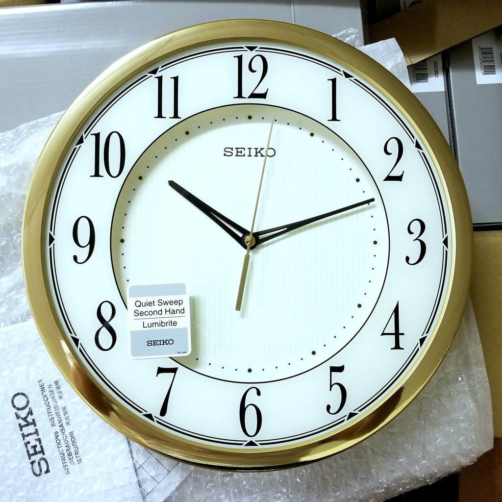 Đồng hồ Treo tường Seiko QXA726G Có Dạ Quang
