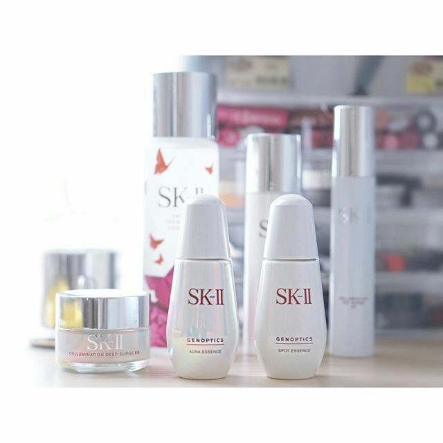Tinh chất serum SKII Genoptics Spot Essence mờ thâm nám và trắng da 50ml Nhật Bản