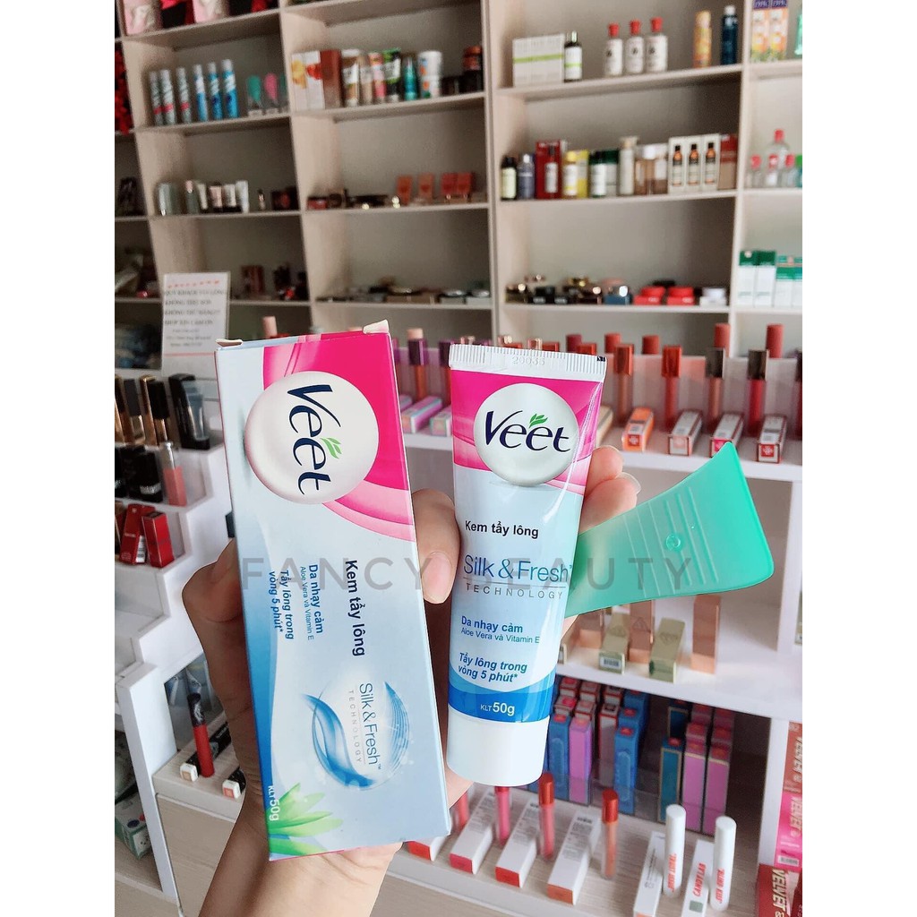 Kem Tẩy Lông Cho Da Nhạy Cảm Và Da Thường Veet Silk & Fresh 50g