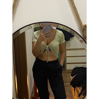 Áo croptop Pacsun chất thun mềm