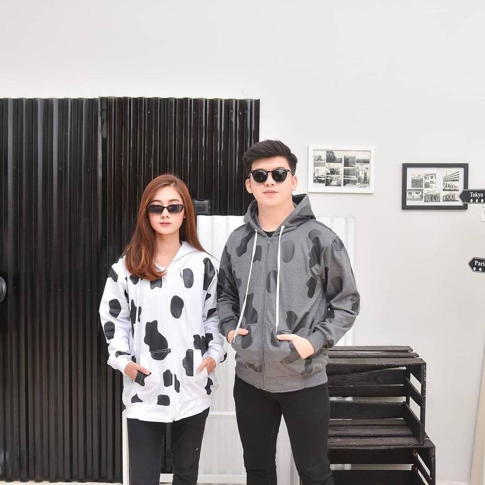 Z@m Áo Khoác Họa Tiết Bò Sữa Truyền Cảm Hứng Mới Nhất Cho Nam Và Nữ